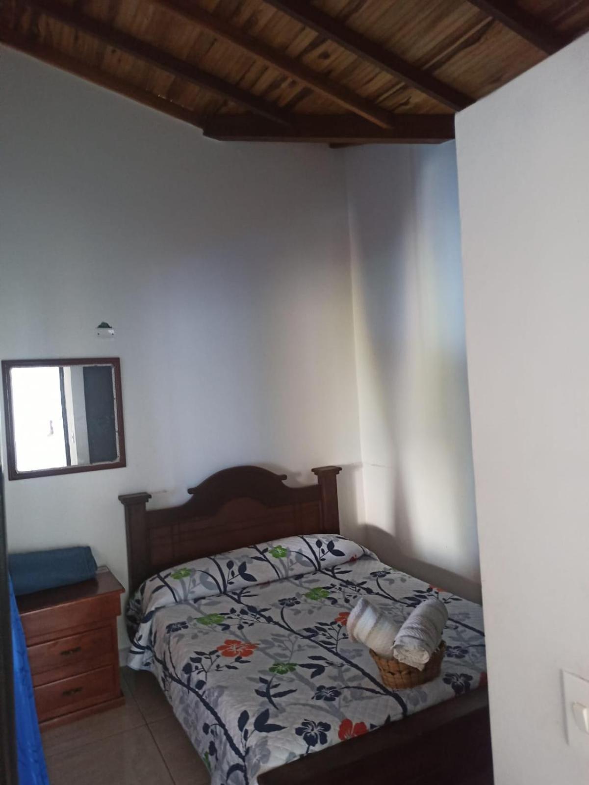 Hostal Jose Navarro Guadalupe Eksteriør billede